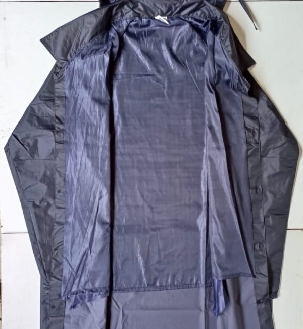 RAINCOAT WITH INNER LINING